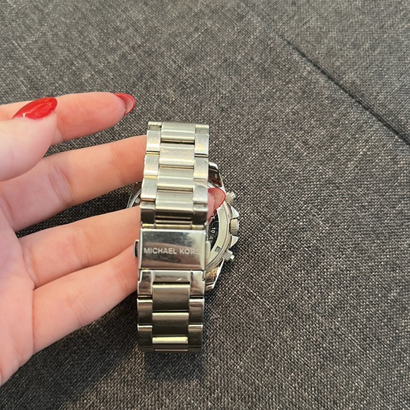 Michael Kors Women’s Watch - Picture 3 of 3